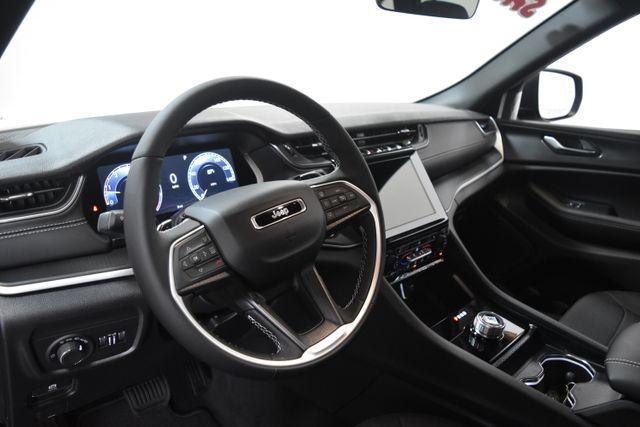 new 2025 Jeep Grand Cherokee car, priced at $41,318