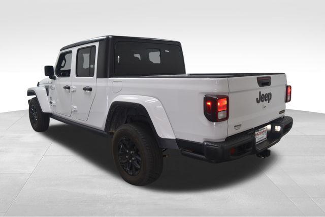 used 2023 Jeep Gladiator car, priced at $31,992