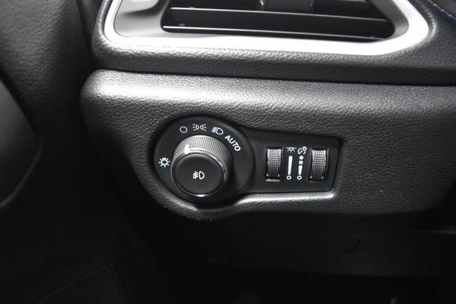 new 2025 Chrysler Pacifica car, priced at $44,736