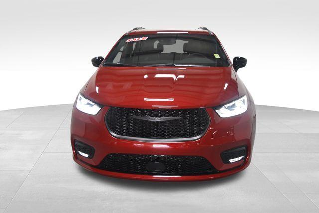 new 2026 Chrysler Pacifica car, priced at $54,594