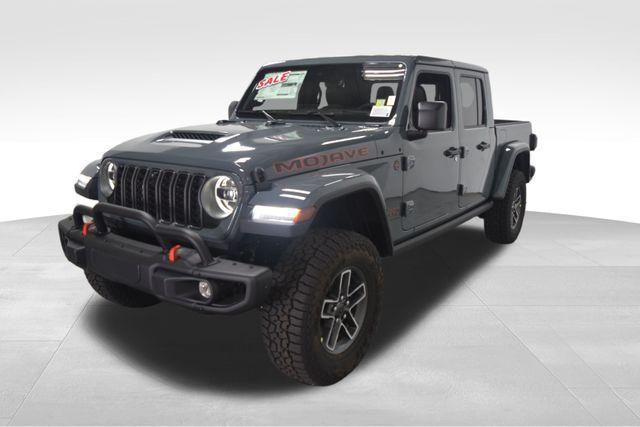 new 2025 Jeep Gladiator car, priced at $58,938
