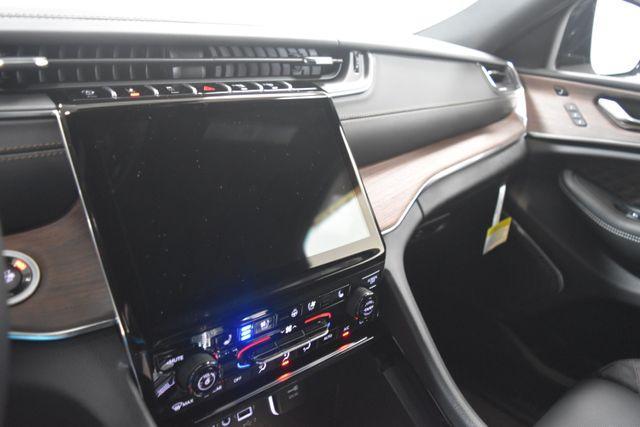new 2025 Jeep Grand Cherokee L car, priced at $65,630