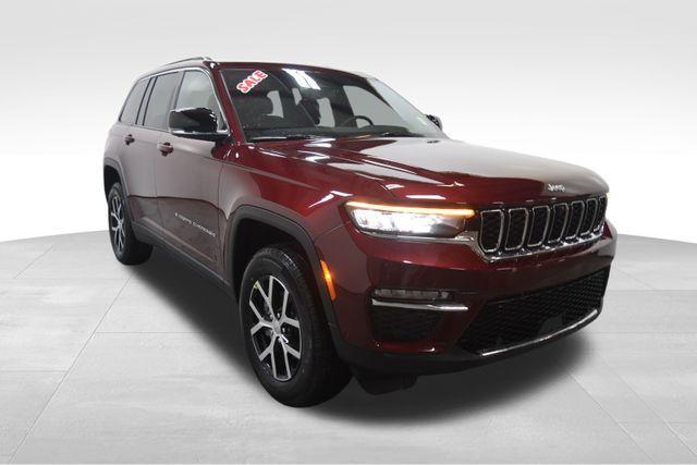 new 2025 Jeep Grand Cherokee car, priced at $50,440