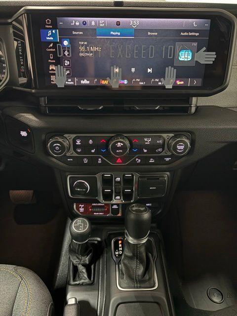 new 2026 Jeep Wrangler car, priced at $60,002