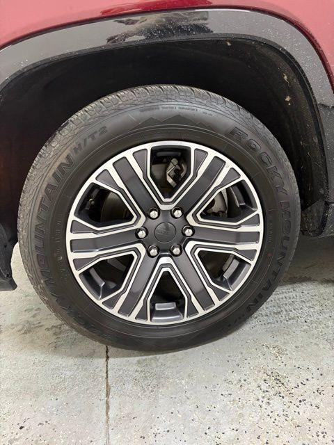 used 2024 Jeep Wagoneer car, priced at $44,991