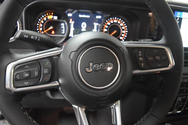 new 2025 Jeep Wrangler car, priced at $52,208