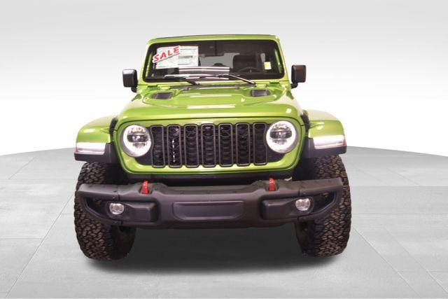 new 2025 Jeep Wrangler car, priced at $70,917