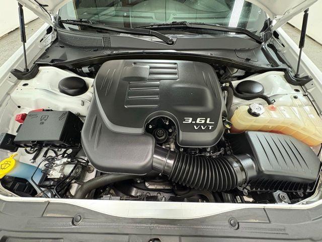 used 2022 Chrysler 300 car, priced at $29,991