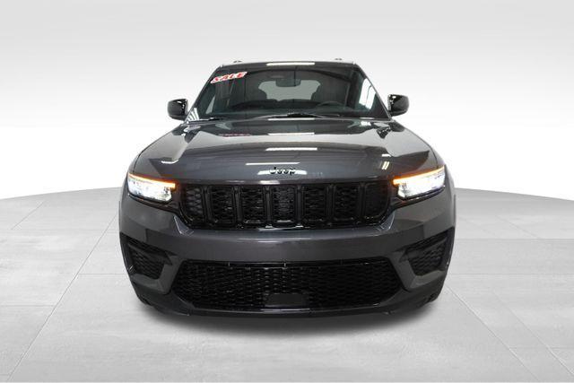 new 2024 Jeep Grand Cherokee car, priced at $46,388