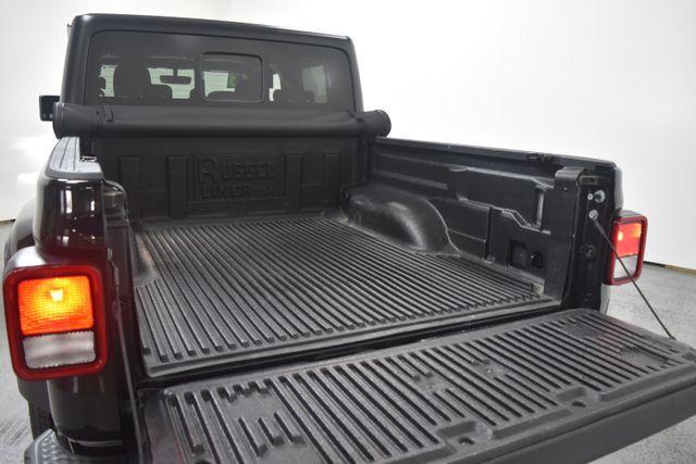 used 2023 Jeep Gladiator car, priced at $31,962