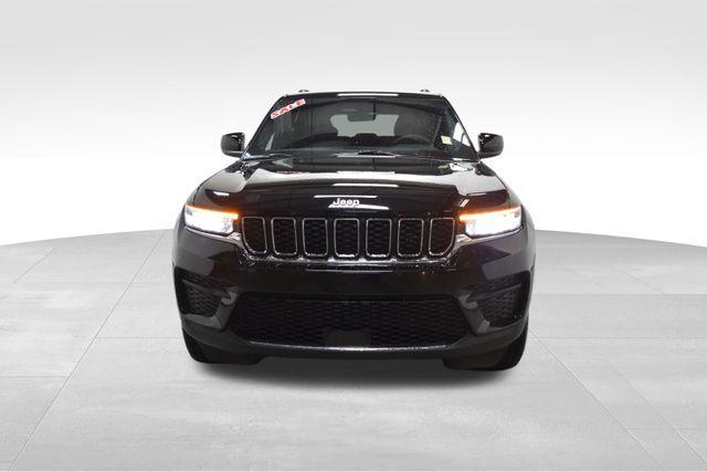 new 2025 Jeep Grand Cherokee car, priced at $42,083