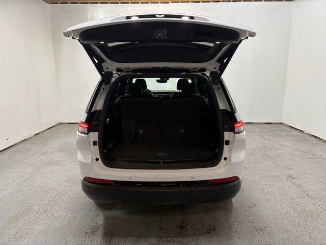 used 2023 Jeep Grand Cherokee L car, priced at $29,991