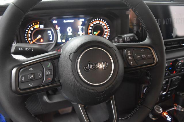 new 2025 Jeep Wrangler car, priced at $57,276