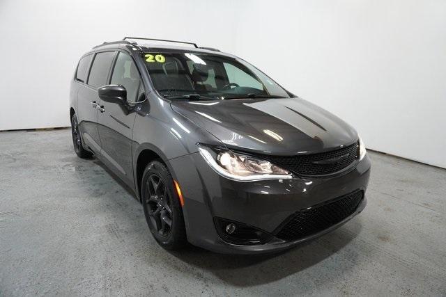used 2020 Chrysler Pacifica car, priced at $18,791