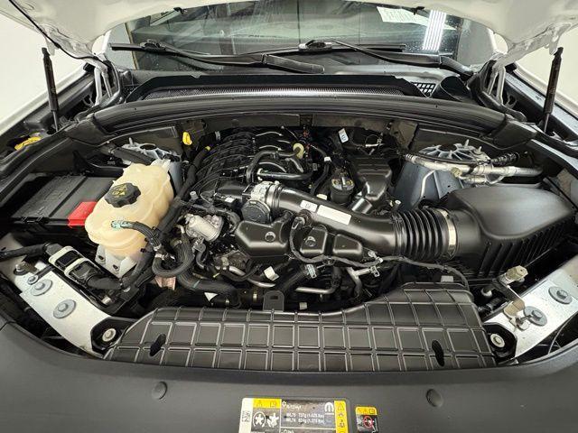 used 2023 Jeep Grand Cherokee car, priced at $30,988