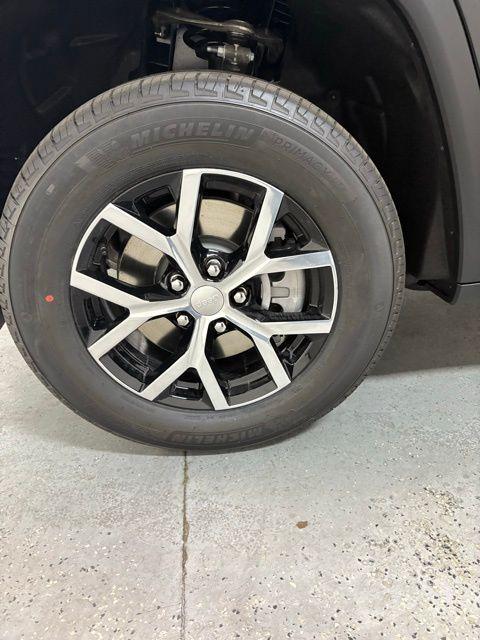 new 2025 Jeep Grand Cherokee L car, priced at $52,689