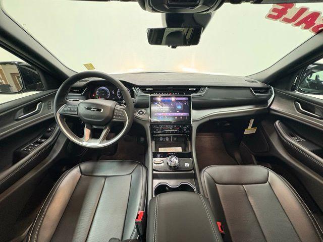 new 2025 Jeep Grand Cherokee L car, priced at $52,689