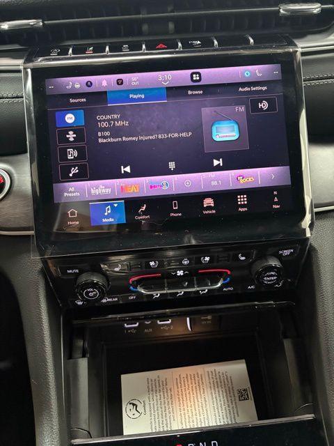 new 2025 Jeep Grand Cherokee L car, priced at $52,689