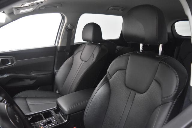 used 2023 Kia Sorento car, priced at $30,592