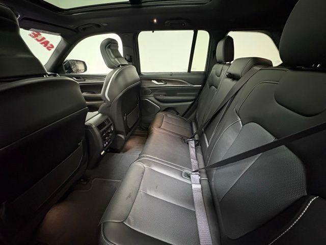 new 2025 Jeep Grand Cherokee car, priced at $60,098