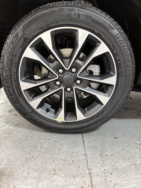 new 2025 Jeep Grand Cherokee car, priced at $60,098