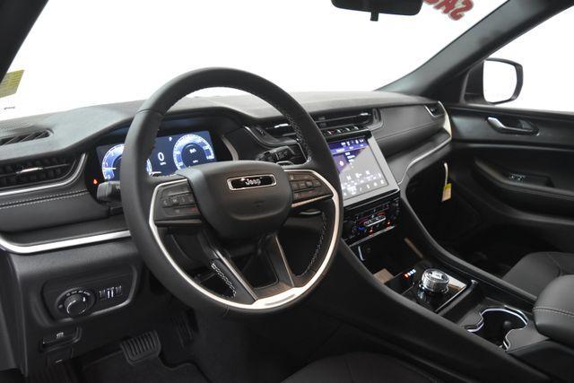 new 2025 Jeep Grand Cherokee L car, priced at $42,456