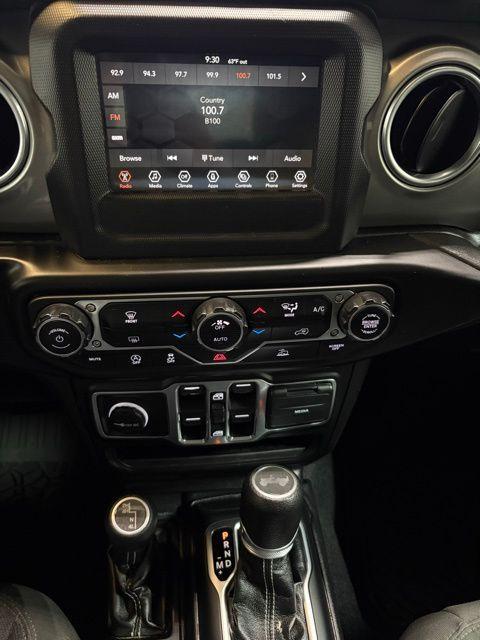 used 2021 Jeep Wrangler Unlimited car, priced at $29,491