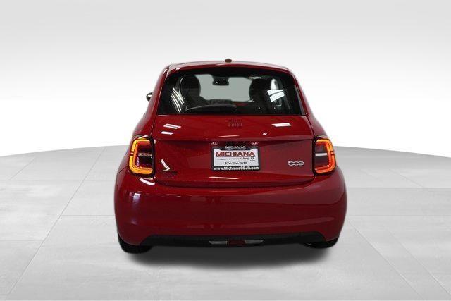 new 2024 FIAT 500e car, priced at $34,095