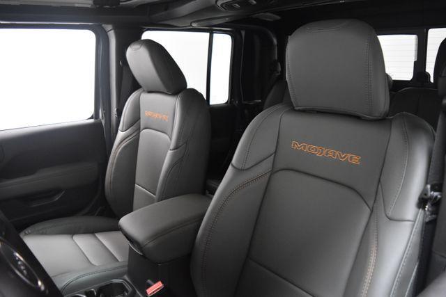 new 2025 Jeep Gladiator car, priced at $60,915