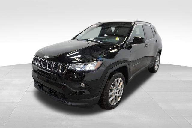 new 2024 Jeep Compass car, priced at $35,845