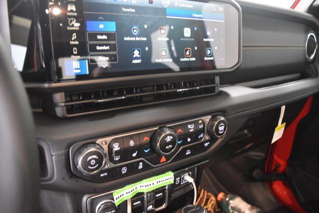 new 2025 Jeep Gladiator car, priced at $46,808