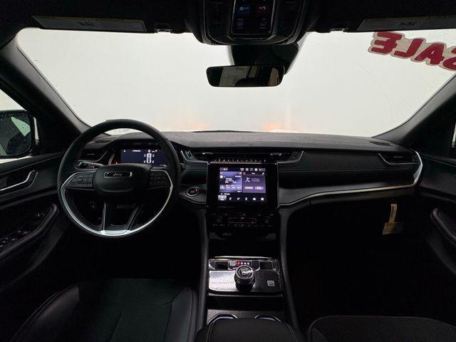 new 2025 Jeep Grand Cherokee car, priced at $46,064