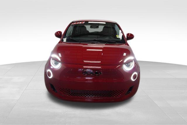 new 2024 FIAT 500e car, priced at $34,095