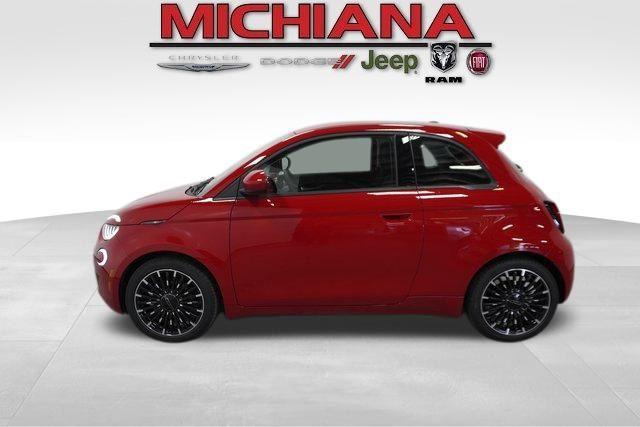 new 2024 FIAT 500e car, priced at $34,095