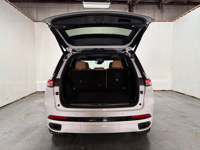 new 2025 Jeep Grand Cherokee car, priced at $64,452