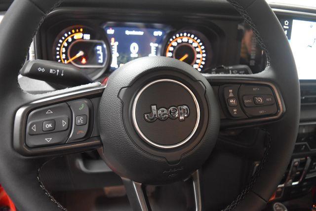 new 2025 Jeep Wrangler car, priced at $52,574