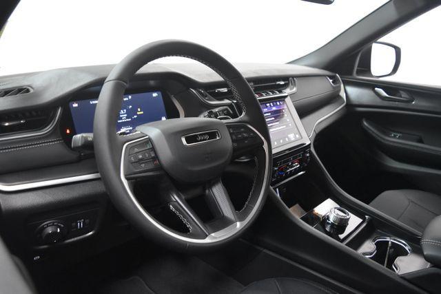 new 2025 Jeep Grand Cherokee L car, priced at $44,692