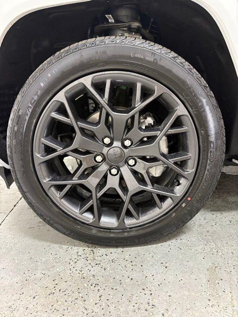 new 2025 Jeep Grand Cherokee car, priced at $67,838