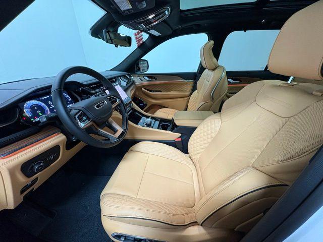 new 2025 Jeep Grand Cherokee car, priced at $67,838