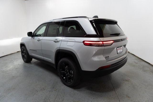 new 2024 Jeep Grand Cherokee car, priced at $46,845