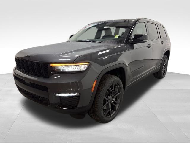 new 2025 Jeep Grand Cherokee L car, priced at $54,084
