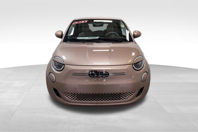 new 2024 FIAT 500e car, priced at $37,595