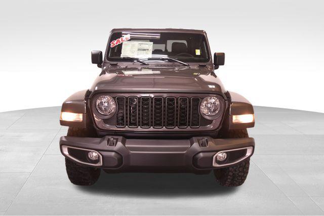 new 2025 Jeep Gladiator car, priced at $45,213