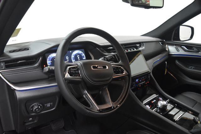 new 2025 Jeep Grand Cherokee car, priced at $60,693