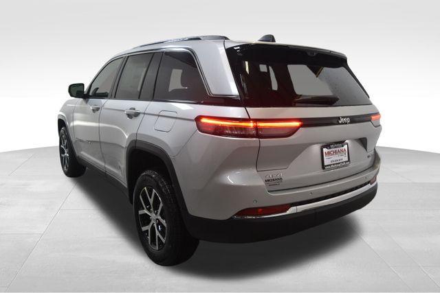 new 2025 Jeep Grand Cherokee car, priced at $50,440