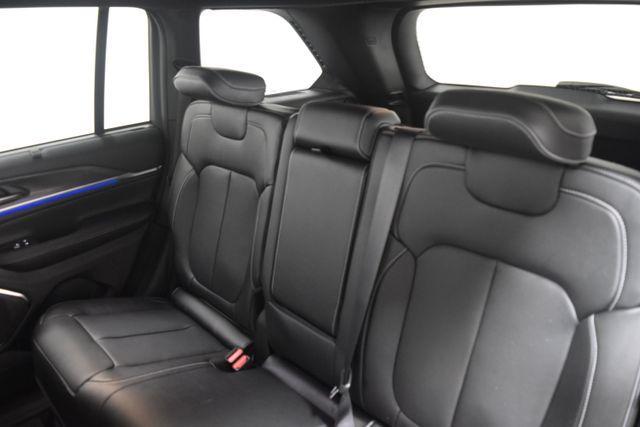 new 2025 Jeep Grand Cherokee car, priced at $62,677
