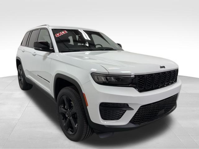 new 2025 Jeep Grand Cherokee car, priced at $45,528