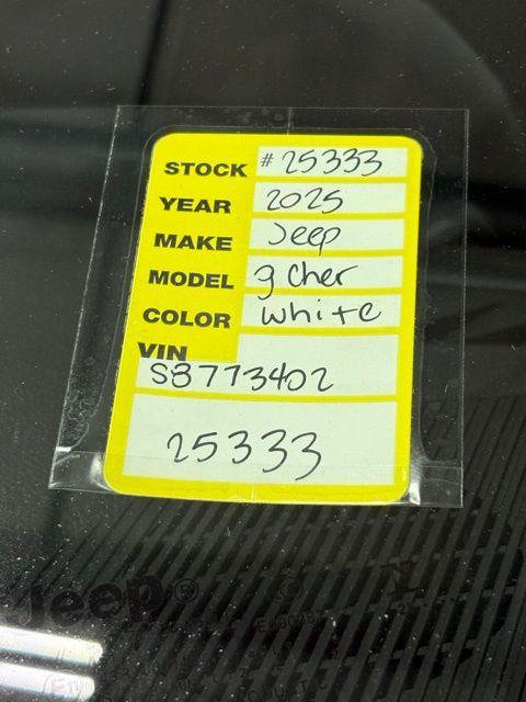 new 2025 Jeep Grand Cherokee car, priced at $45,528