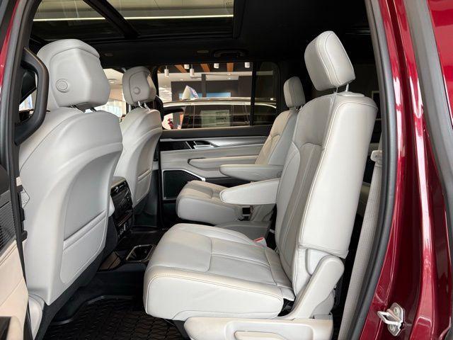 new 2025 Jeep Wagoneer car, priced at $70,017