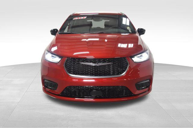 new 2026 Chrysler Pacifica car, priced at $45,396